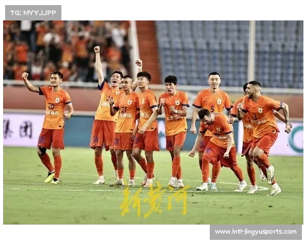 山东泰山客场失利仍晋级亚冠淘汰赛展现顽强斗志 山东泰山客场失利仍晋级亚冠淘汰赛展现顽强斗志