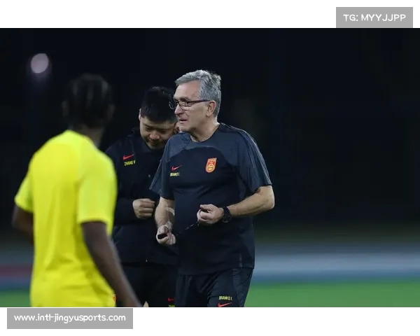 伊万科维奇备战新加坡面临时间紧迫挑战全队积极调整状态 伊万科维奇备战新加坡面临时间紧迫挑战全队积极调整状态